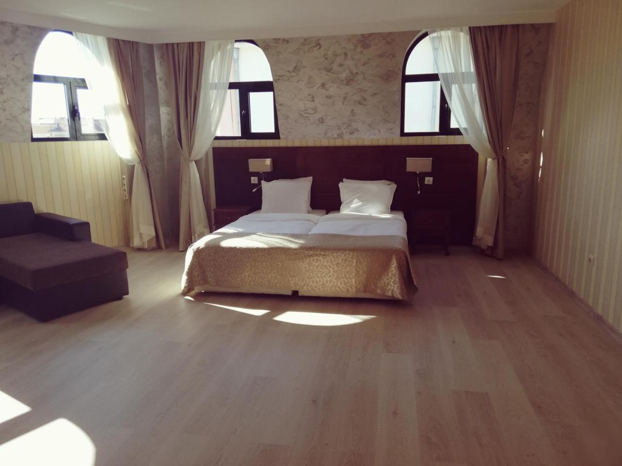 Hotel Plaza Burgas City Cameră foto